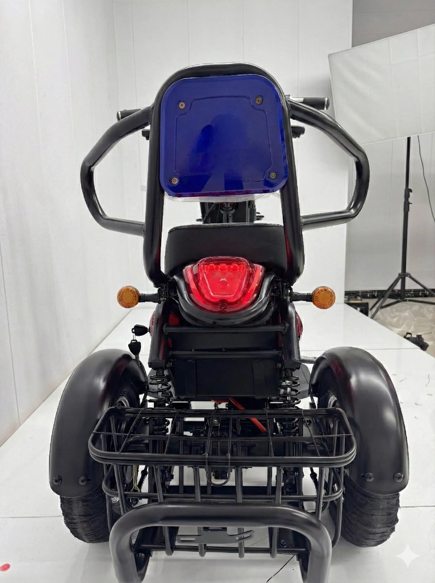 Tricicletă Electrică cu Șa Dublă, Fără Permis, 650W 60V20AH - Agrement - Albastră